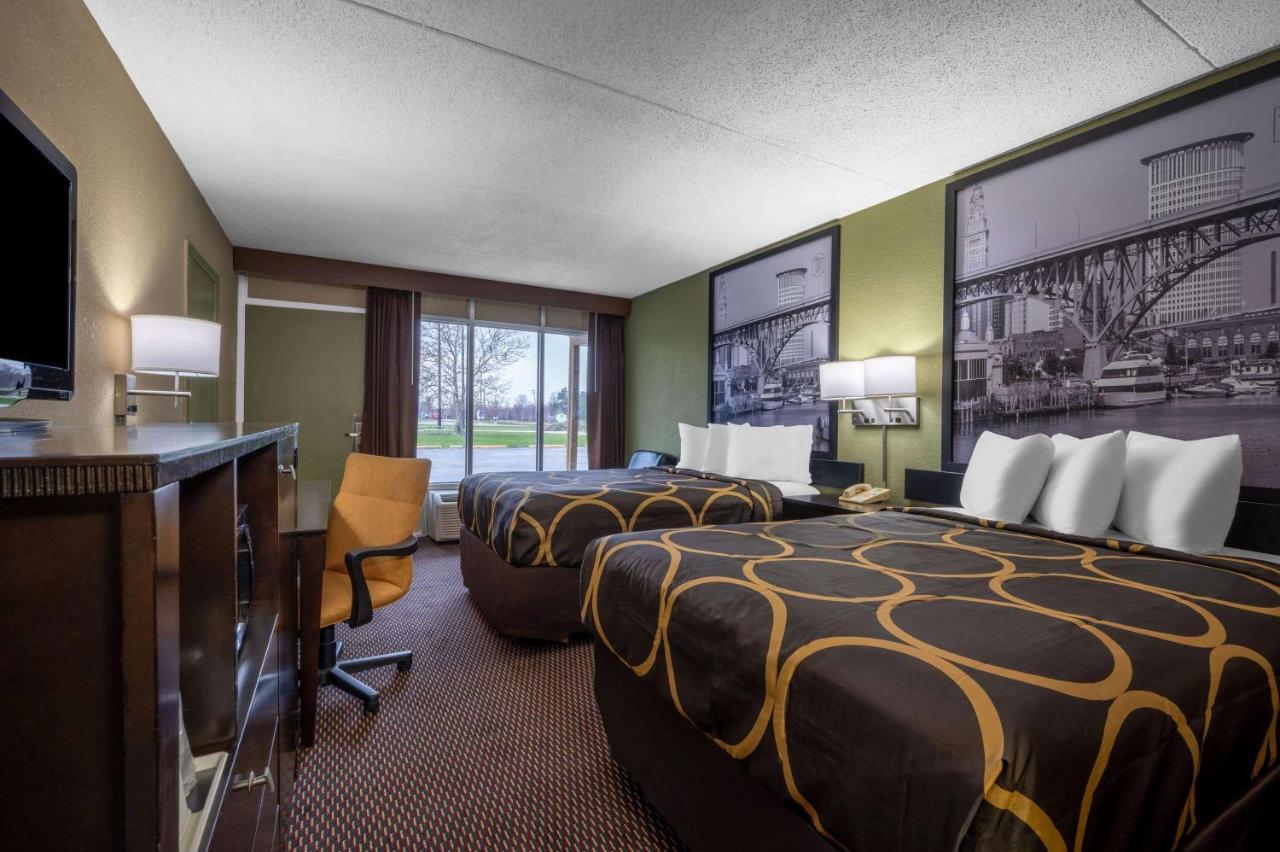 Super 8 By Wyndham Perrysburg-Toledo Hotel Exterior foto